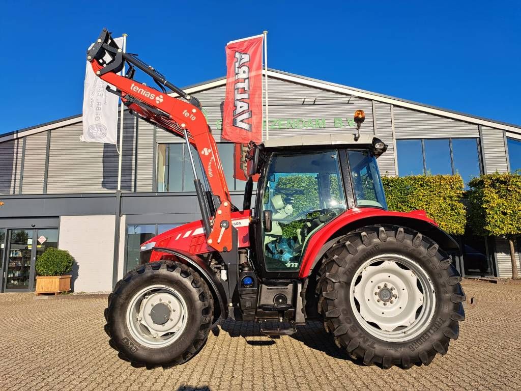 Massey Ferguson 5611 Dyna-4