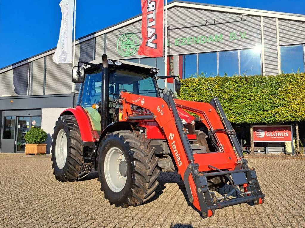 Massey Ferguson 5611 Dyna-4