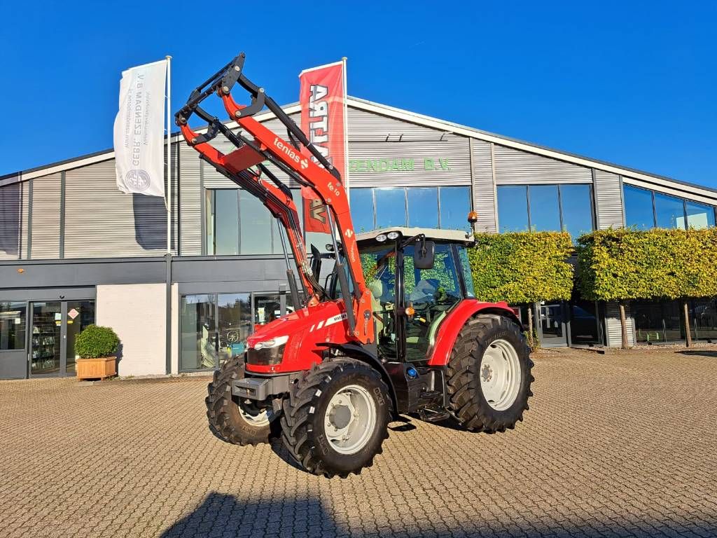 Massey Ferguson 5611 Dyna-4