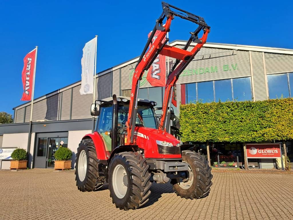 Massey Ferguson 5611 Dyna-4