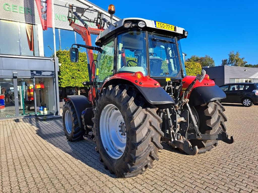 Massey Ferguson 5611 Dyna-4