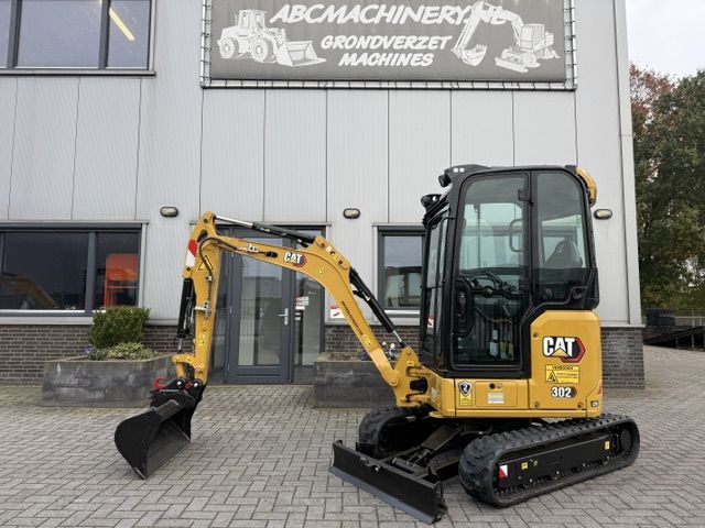 CAT 302 Next Gen Bj23 2000u 2.2T Minigraver Minikraan ZGST