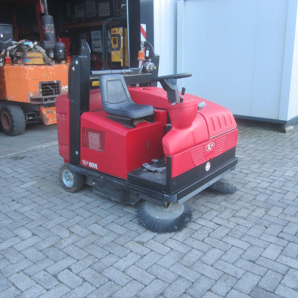 RCM Nove, veeg-zuigmachine, 1.50 zuigbreedte.