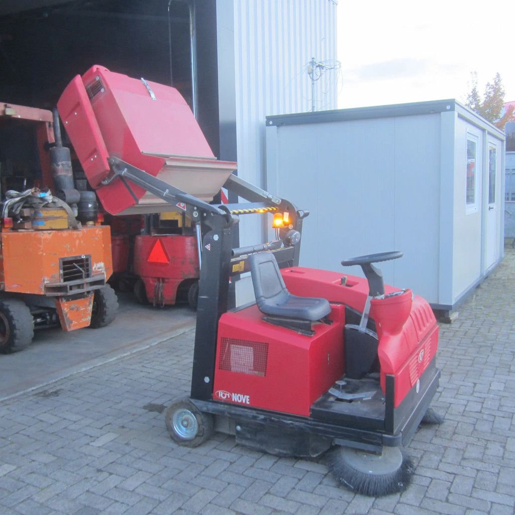 RCM Nove, veeg-zuigmachine, 1.50 zuigbreedte.