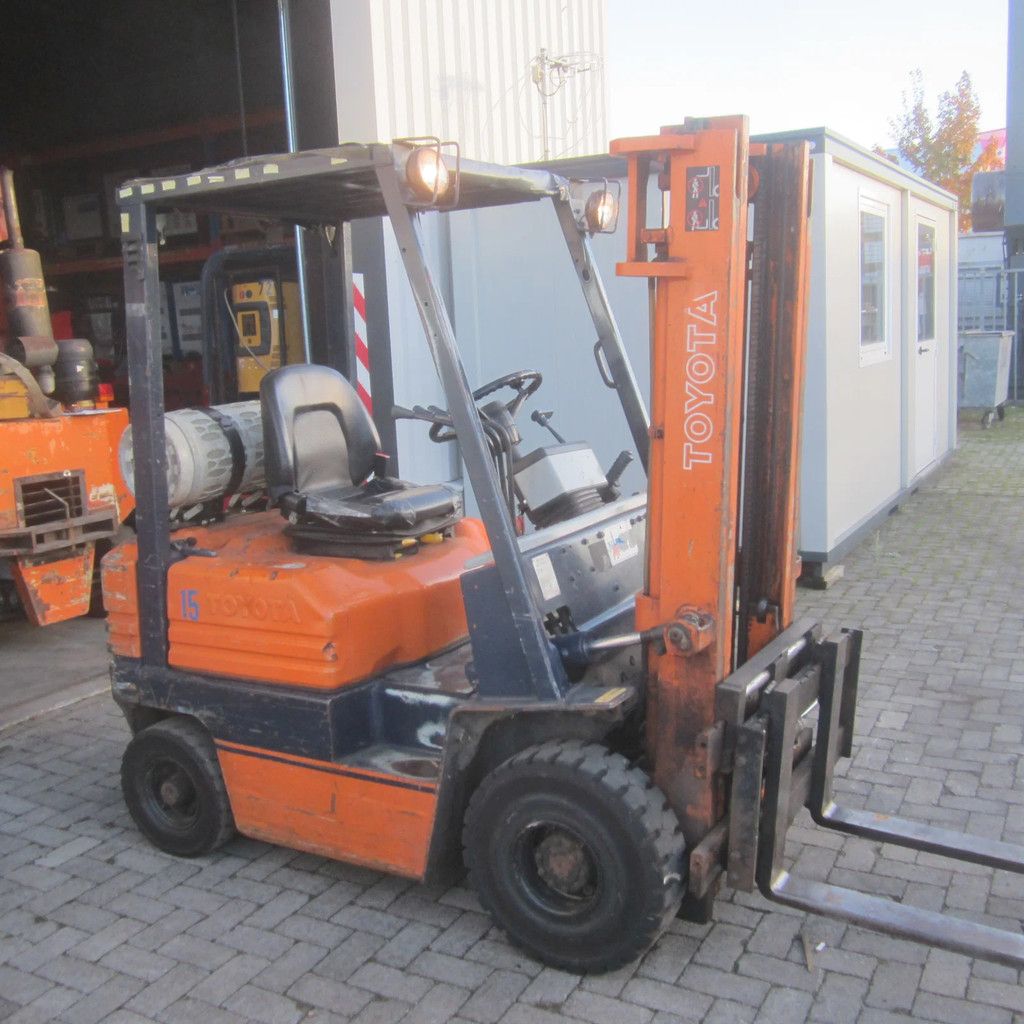 Toyota 42-5FGF-15, LPG, duplomast, side shift.