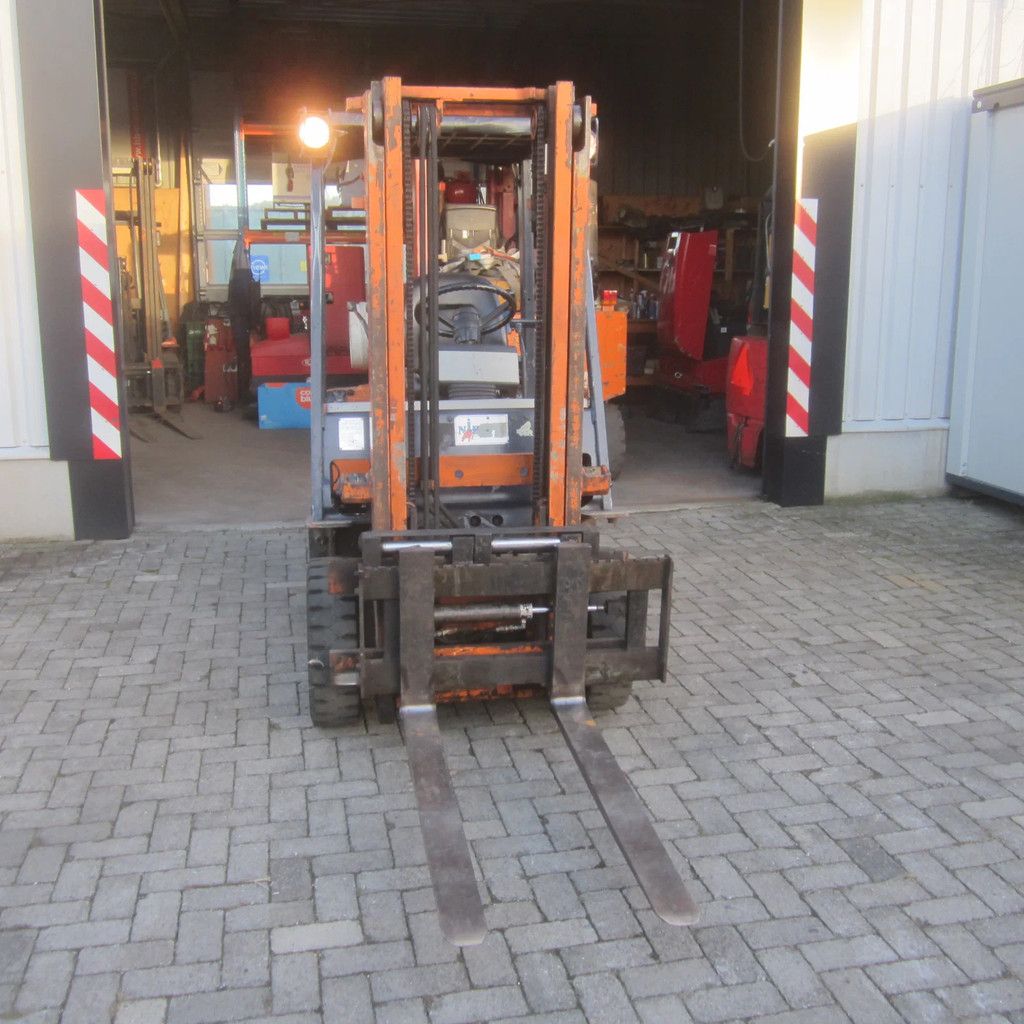 Toyota 42-5FGF-15, LPG, duplomast, side shift.