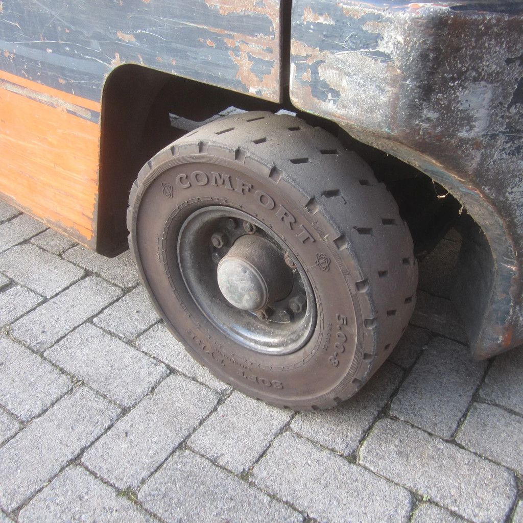 Toyota 42-5FGF-15, LPG, duplomast, side shift.