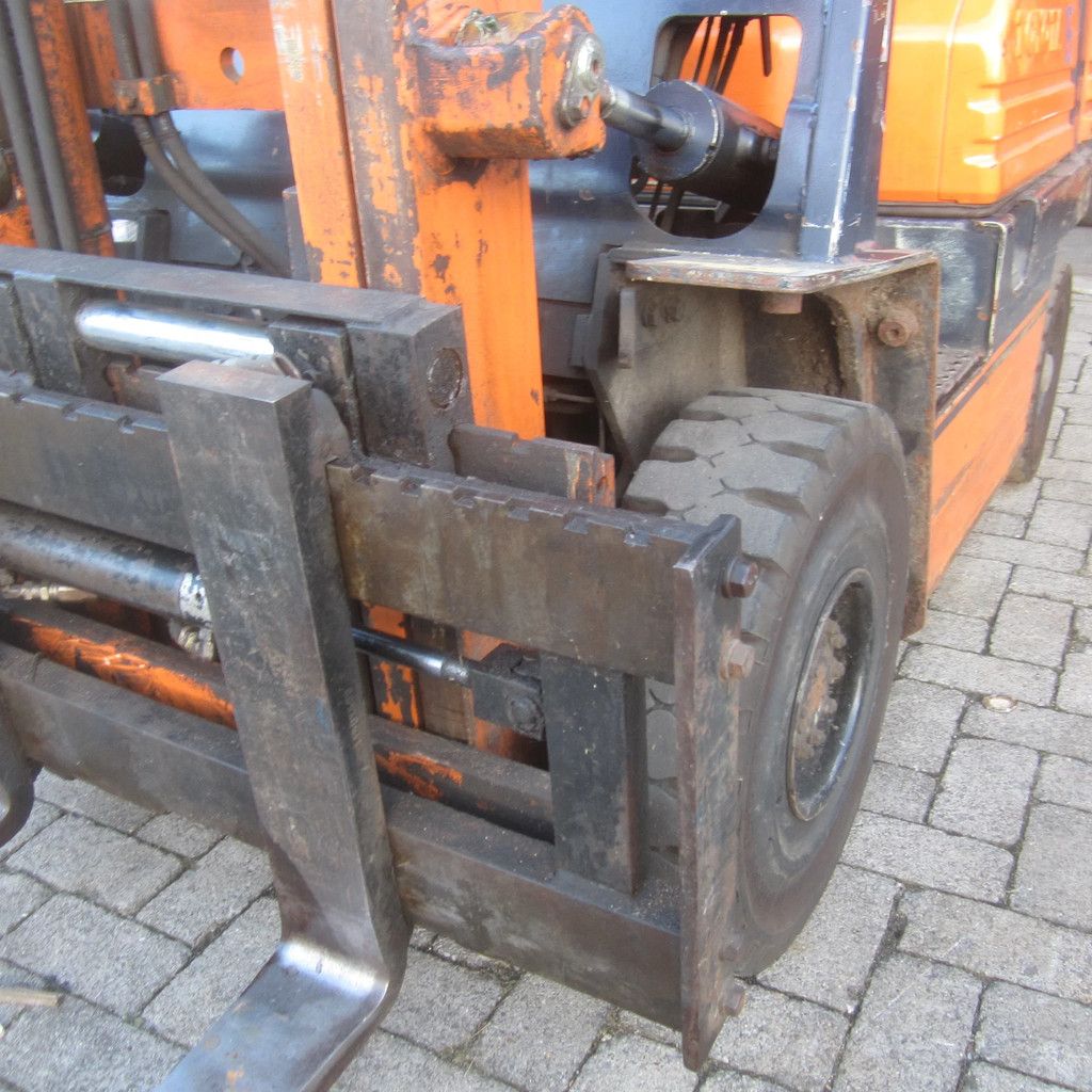 Toyota 42-5FGF-15, LPG, duplomast, side shift.