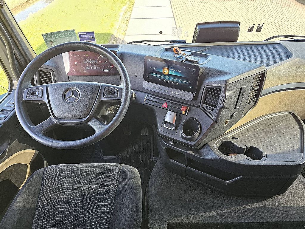 MERCEDES-BENZ ACTROS 1845 LS