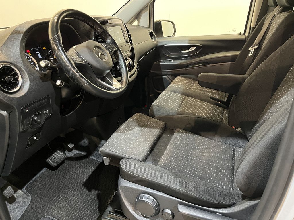Mercedes-Benz Vito 114 CDI L1 Pro RWD Automaat Servicebus / Sortimo Inrichting / Euro 6 / Schuifdeur L + R / 220V. / Airco / Cruise Control / Camera / CarPlay / Trekhaak / Klep / 3-Zits
