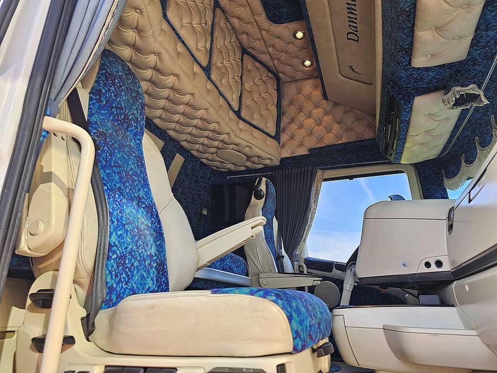 SCANIA R580 V8 6X2/4 TWIN STEER MANUAL GEARBOX SPECIAL INTERIOR