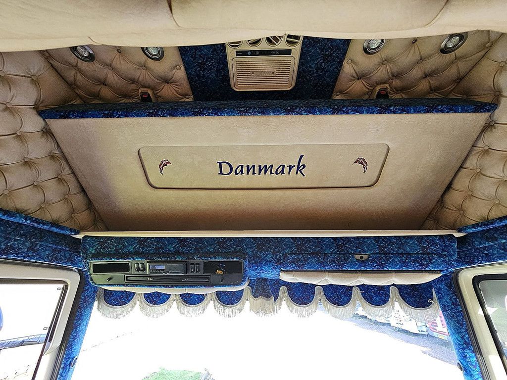 SCANIA R580 V8 6X2/4 TWIN STEER MANUAL GEARBOX SPECIAL INTERIOR