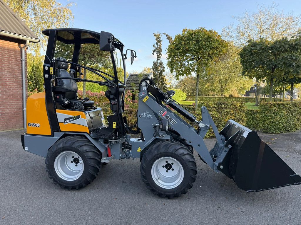 Giant G1500 W15