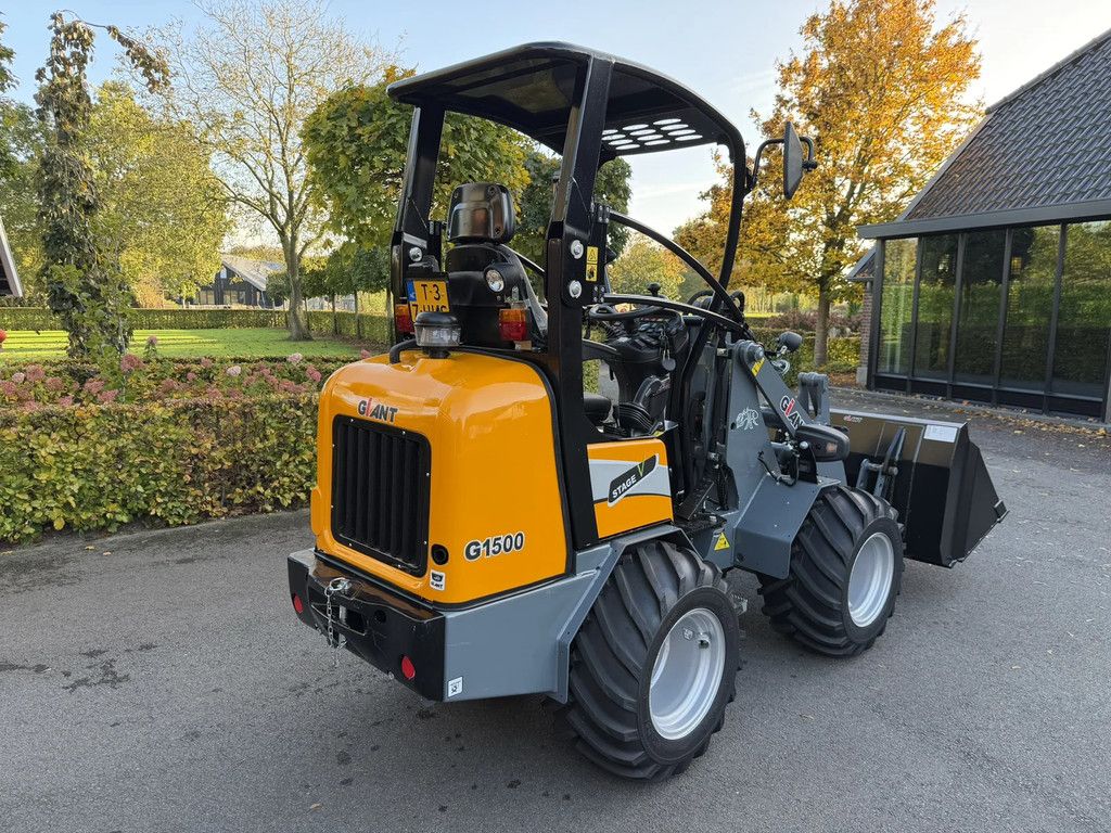 Giant G1500 W15