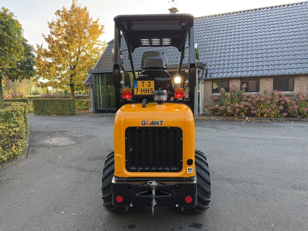 Giant G1500 W15