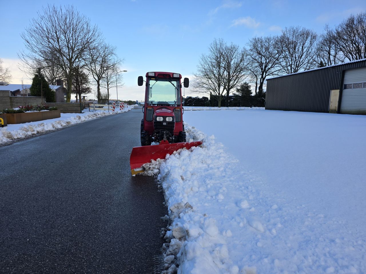 Shibaura ST318 winterdienst in nette staat