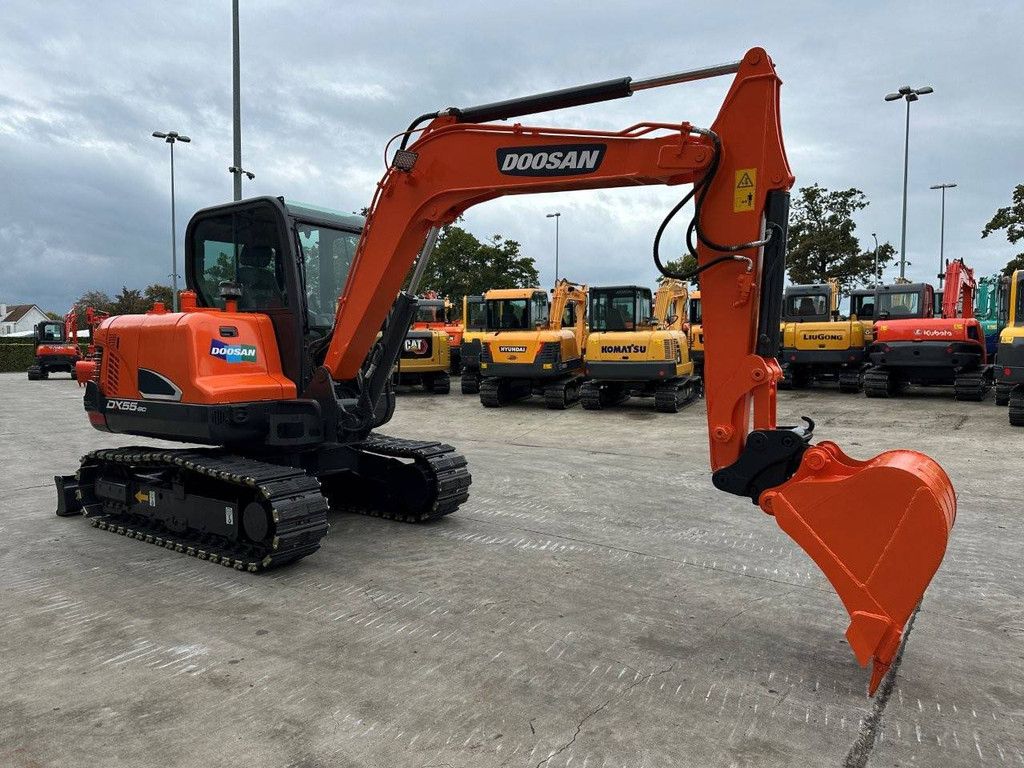 Doosan DX55-9C Diesel-Midi-Bagger 2017