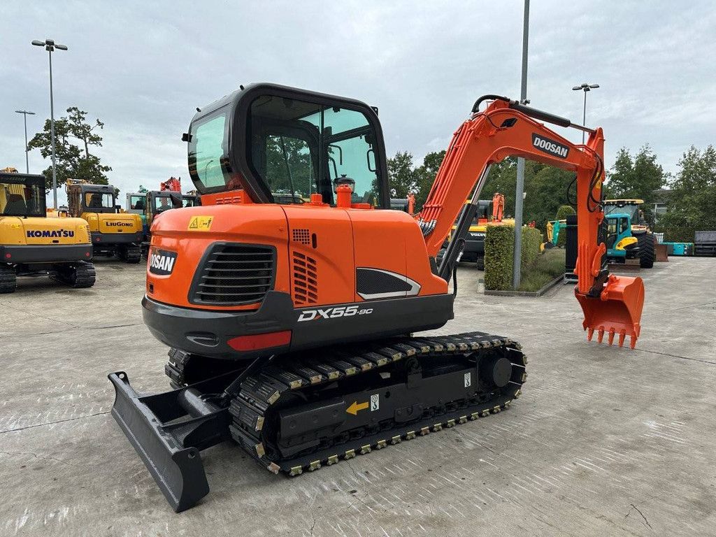 Doosan DX55-9C Diesel-Midi-Bagger 2017
