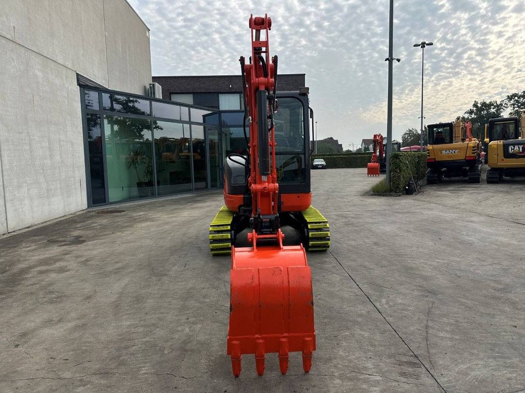 Midi excavator Kubota KX135-3SZ Diesel 2013