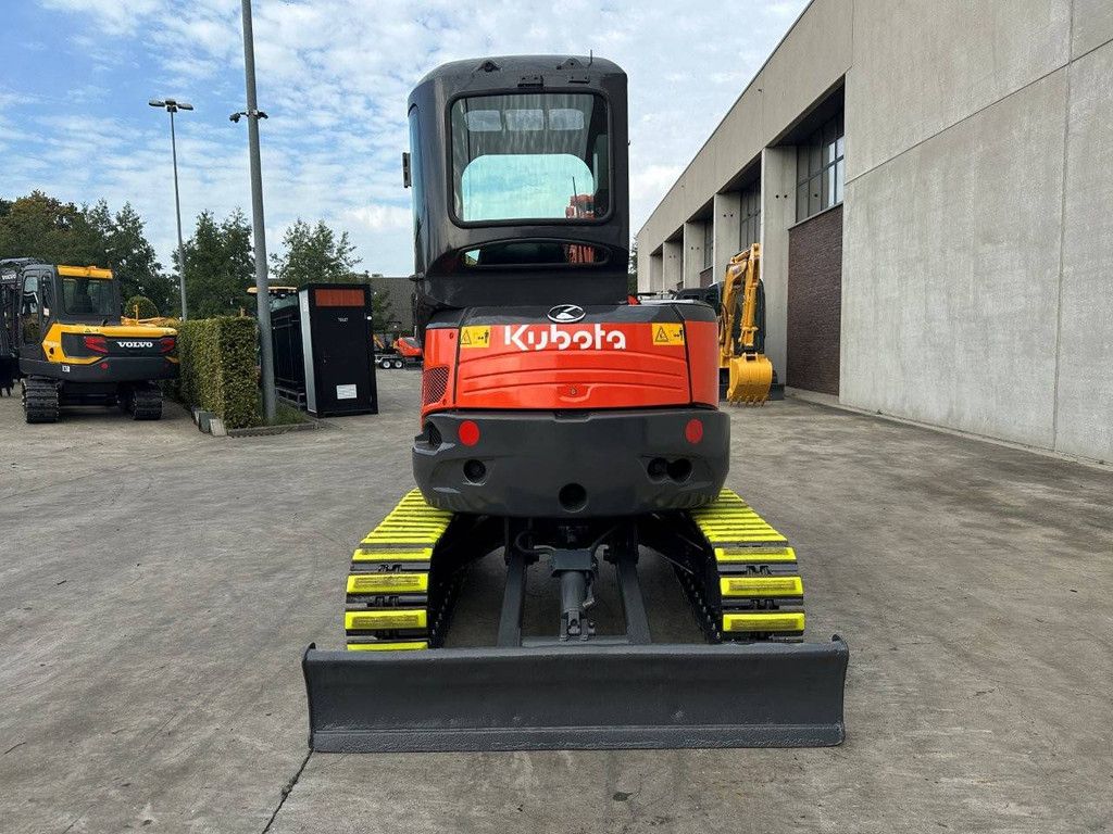 Midi excavator Kubota KX135-3SZ Diesel 2013