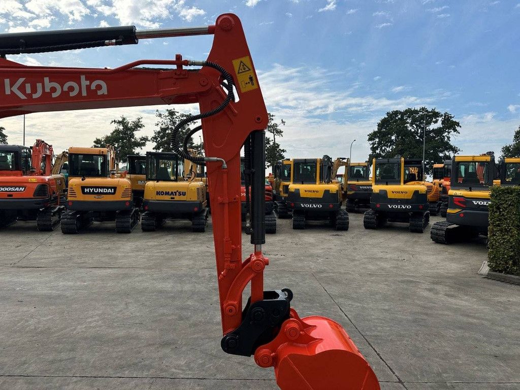 Midi excavator Kubota KX135-3SZ Diesel 2013