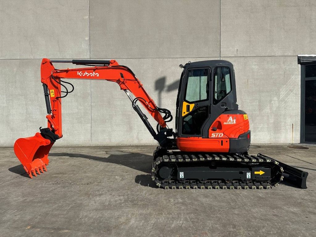 Midi-Bagger Kubota KX155-3SZ Diesel 2013