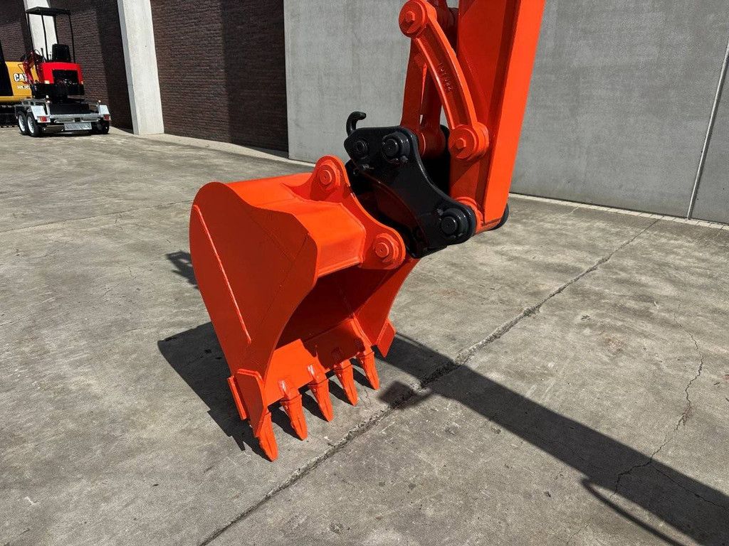 Midi excavator Kubota KX161-3SZ Diesel 2012