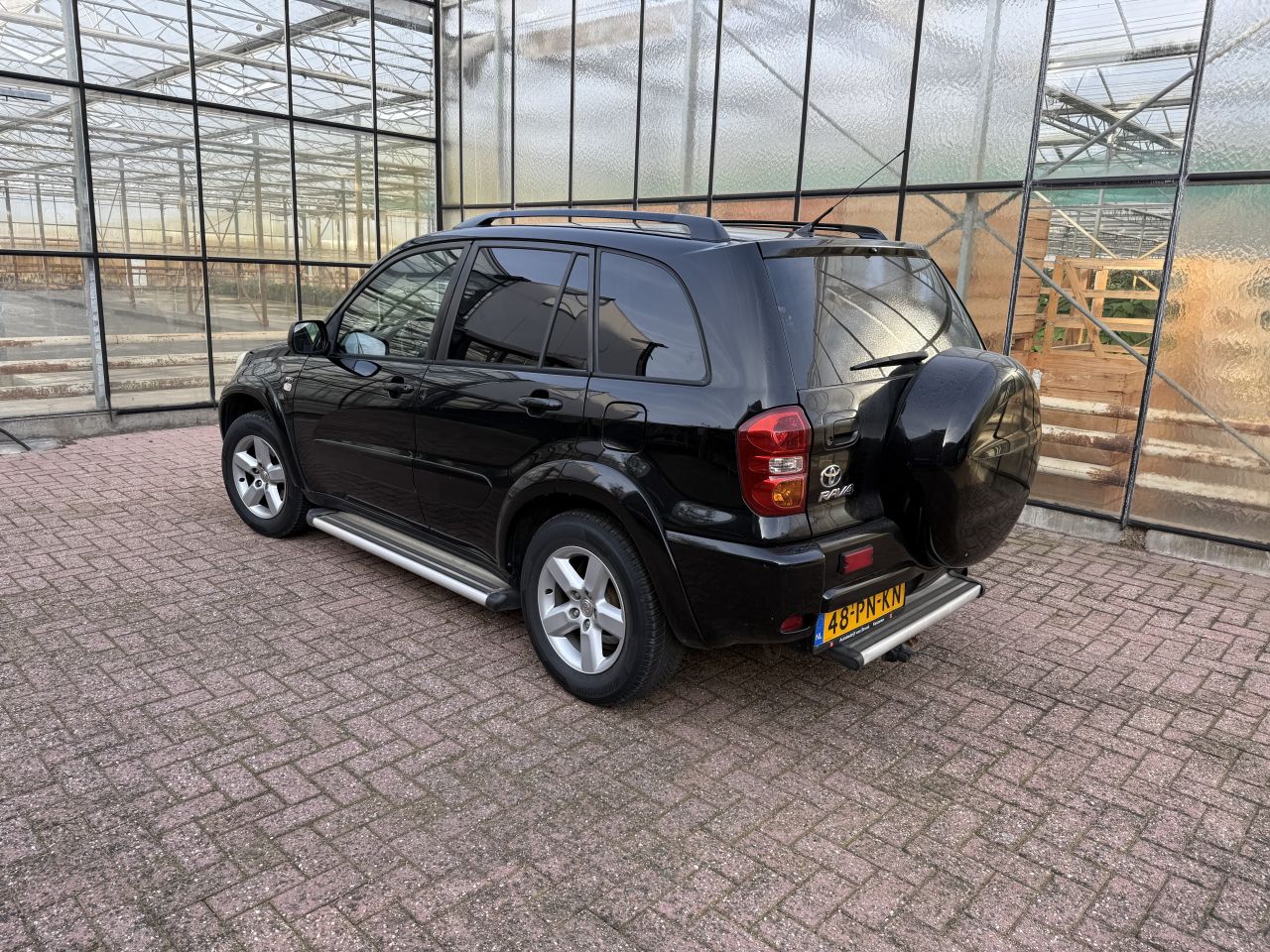 Toyota Rav4 2.0 5DR 4WD AUT 2004 Zwart Automaat! Trekhaak!