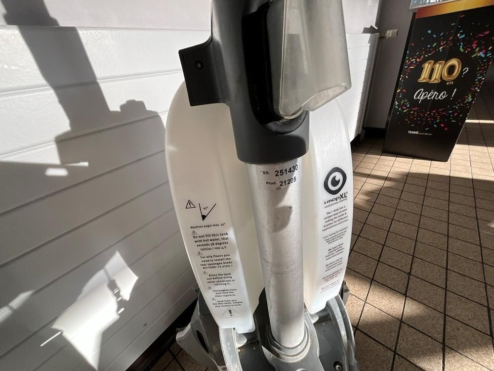 I-team i-mop XL Floor Scrubber-Dryer