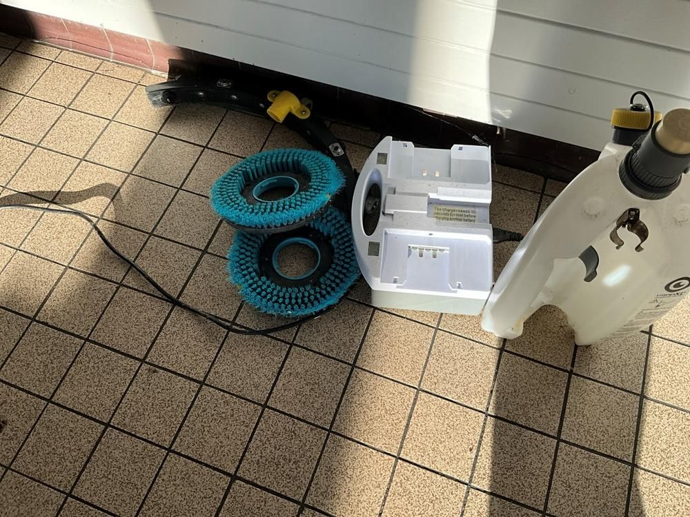 I-team i-mop XL Floor Scrubber-Dryer