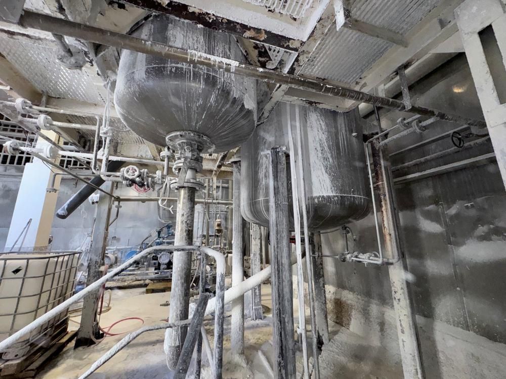 Slurry mixing station