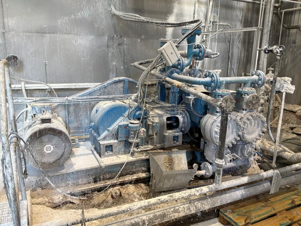High pressure pumping station