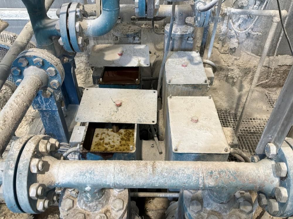 High pressure pumping station