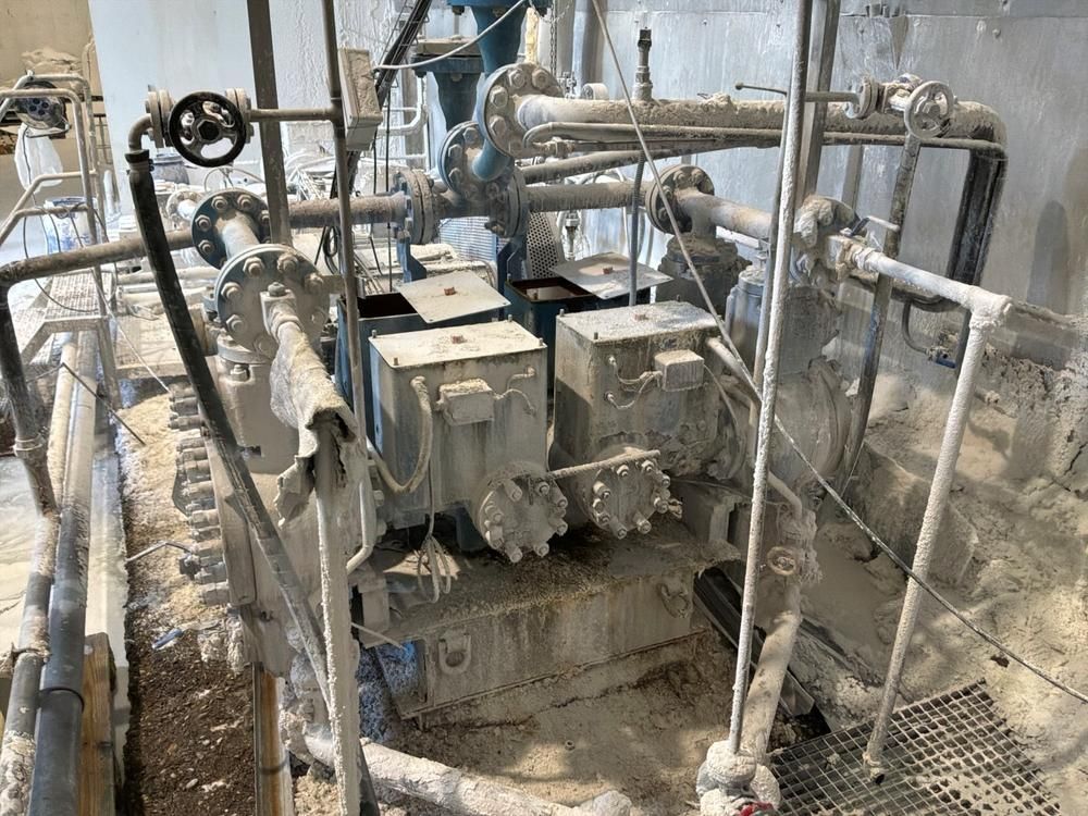 High pressure pumping station