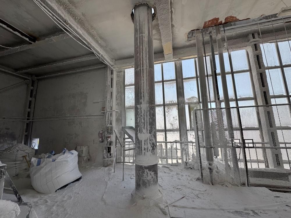 Vacuum powder lift (separator)
