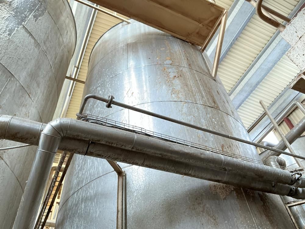 Storage tank