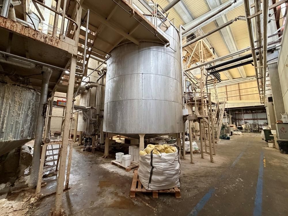 Storage tank