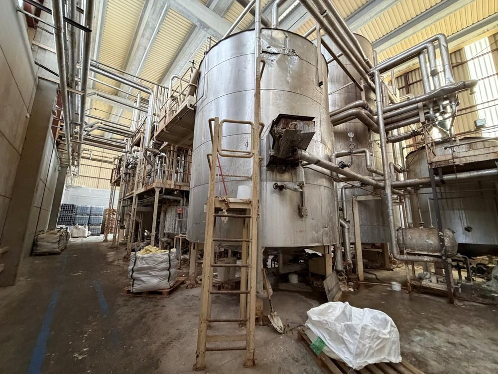 Storage tank