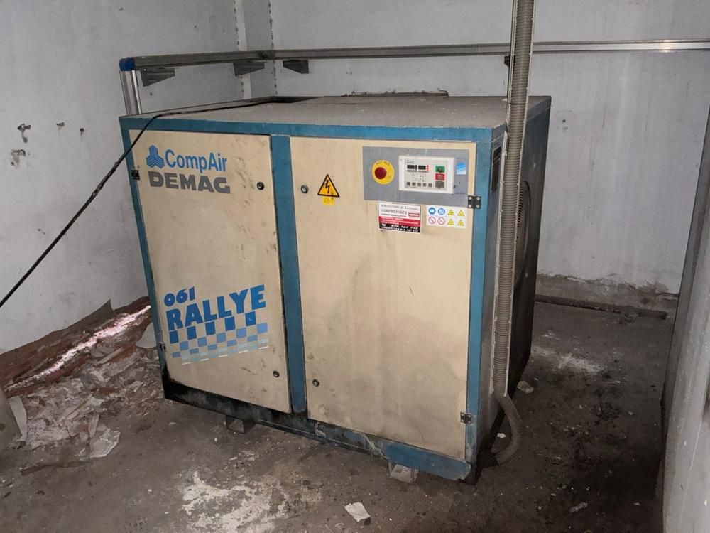 1998 CompAir Demag RA-061/9 air compressor