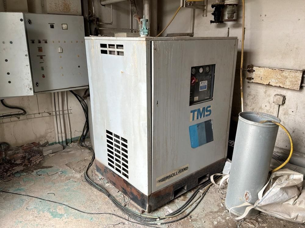 Ingersoll Rand TMS 250 air dryer