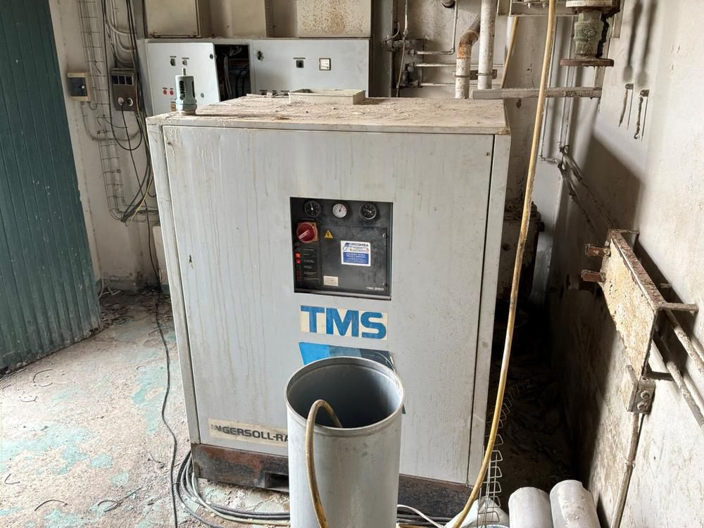 Ingersoll Rand TMS 250 air dryer