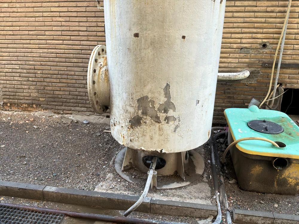1977 buffer tank (2x)