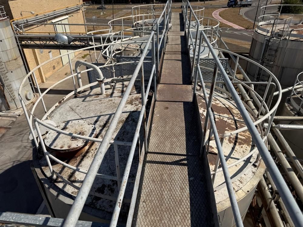 2017 isolated storage tank (100 m³) 100,000 litres