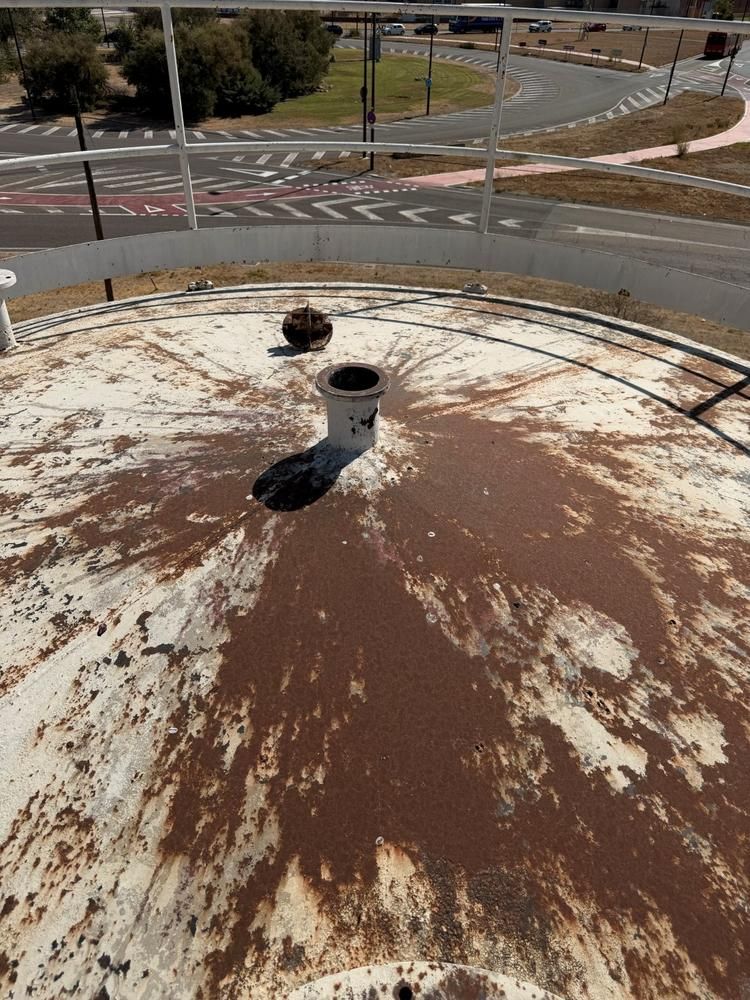 Isolated storage tank (100 m³)