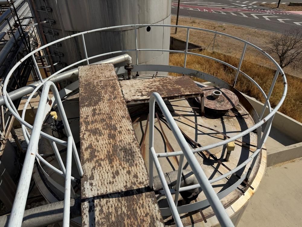 Isolated storage tank (60 m³)