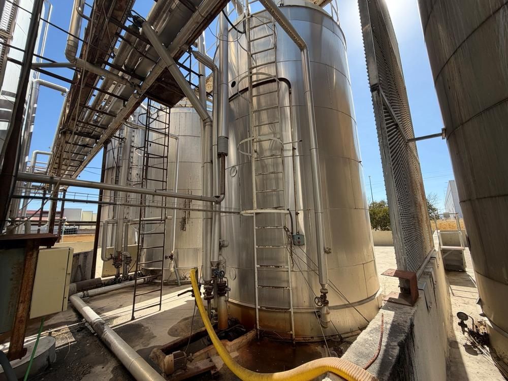 2017 isolated storage tank (60 m³) 60,000 litres
