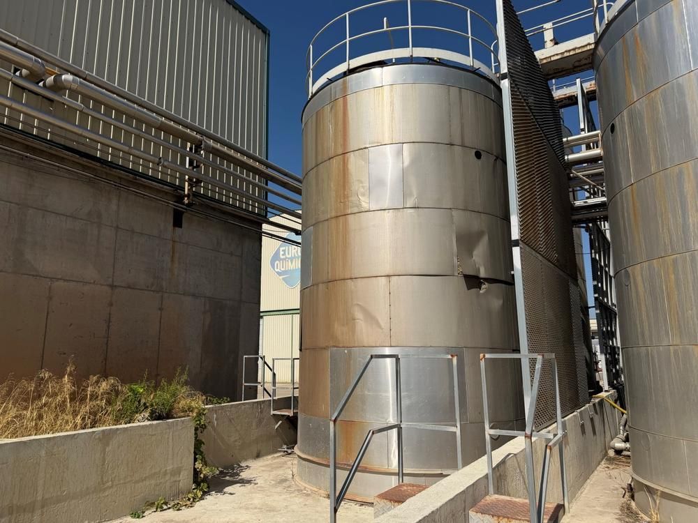 Isolated storage tank (60 m³)
