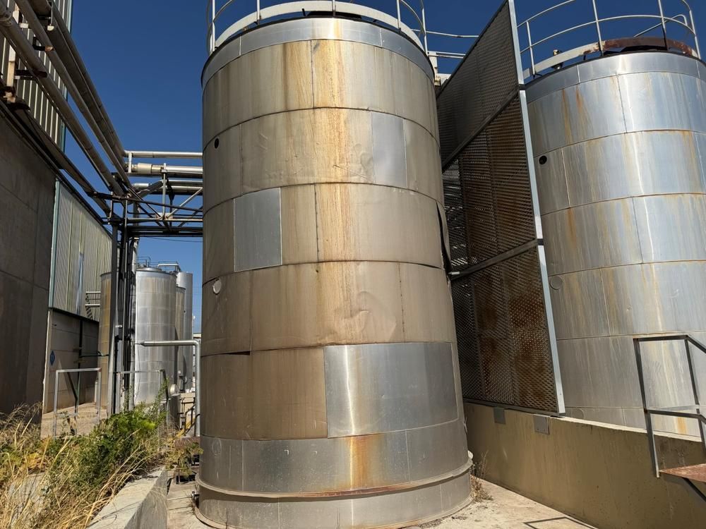 Isolated storage tank (60 m³)
