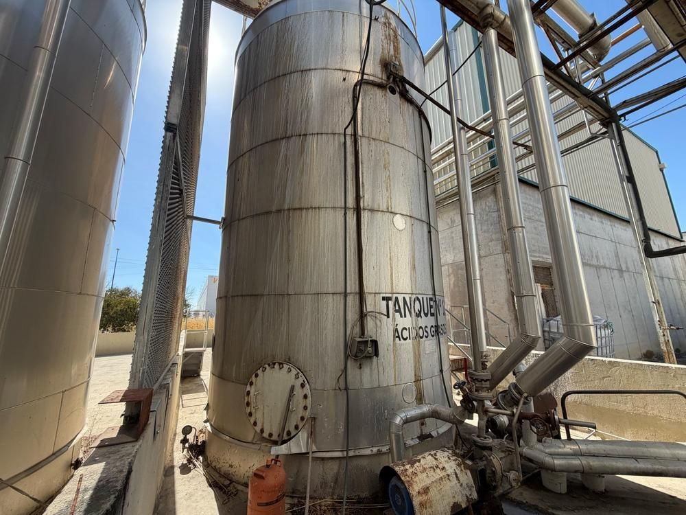 Isolated storage tank (60 m³)
