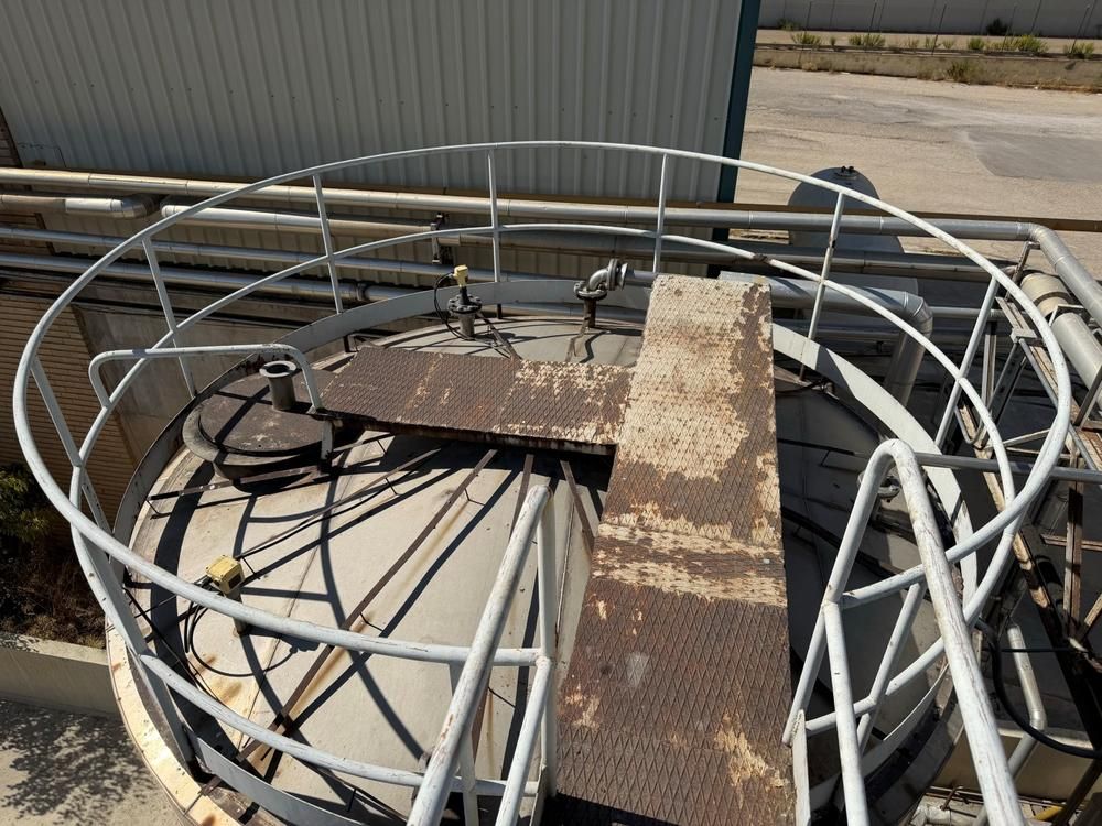 Isolated storage tank (60 m³)